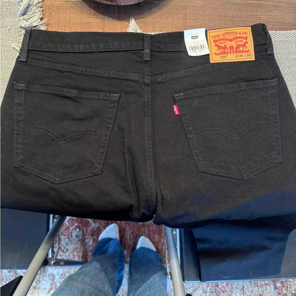 Levi's Men's 506 Comfort Straight Jeans - Picture 4 of 6